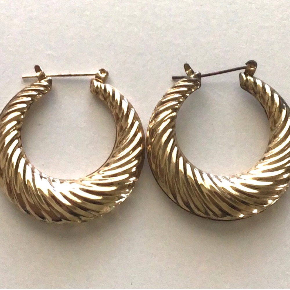 Gold loop earrings